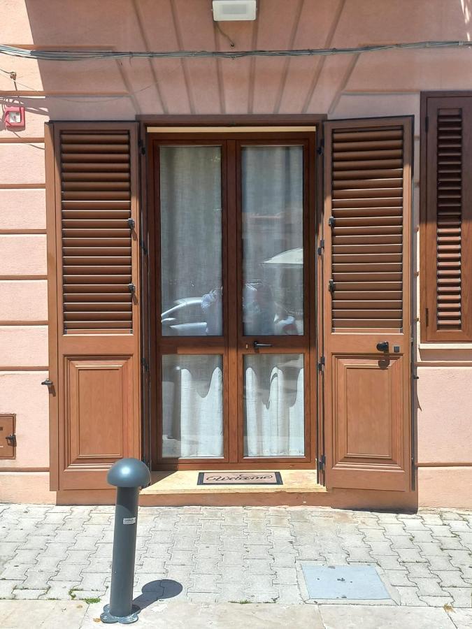 B&B Love The Sea Isola delle Femmine Exterior foto