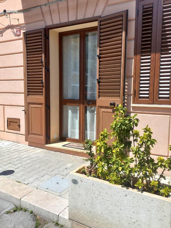 B&B Love The Sea Isola delle Femmine Exterior foto