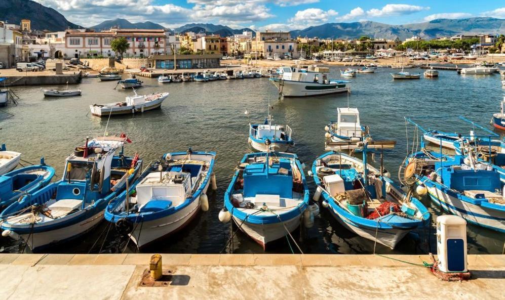 B&B Love The Sea Isola delle Femmine Exterior foto